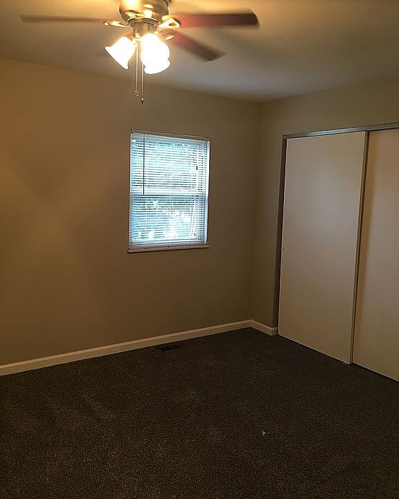 1st image of 717 White Oak Dr APT 2
