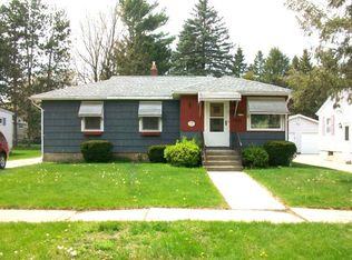 3301 15th St, Menominee, MI 49858