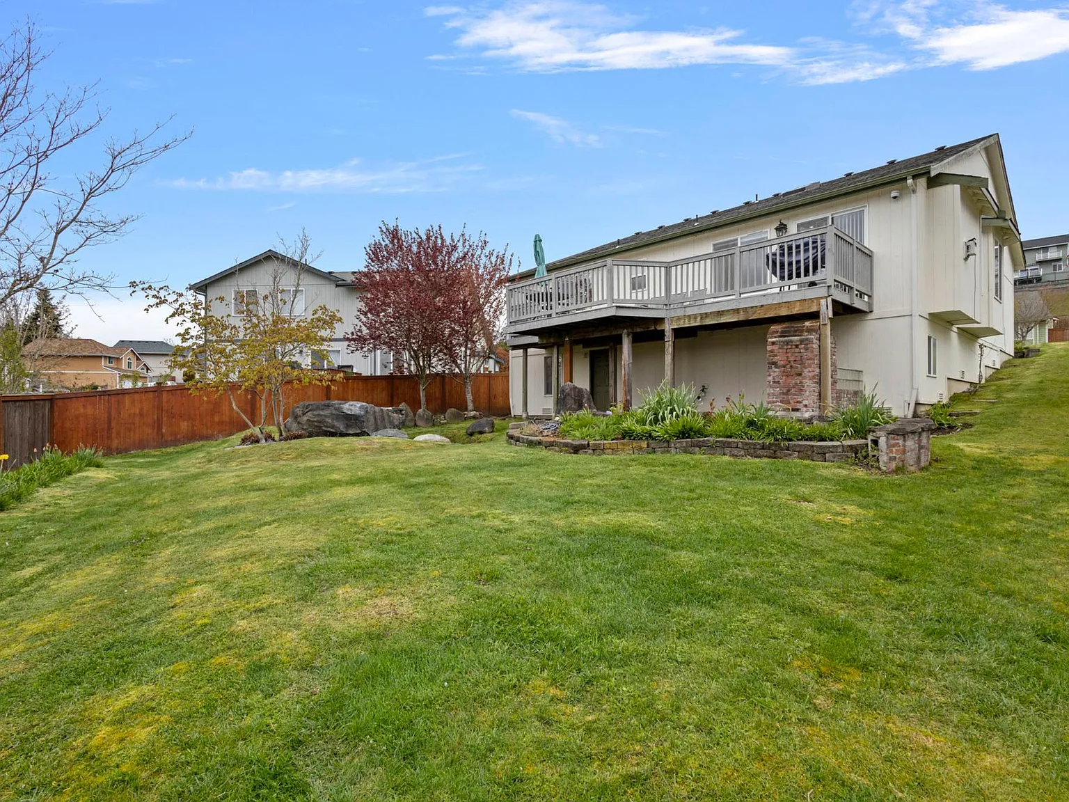3 bed, 1609 sqft, $5,500 — Photo 1