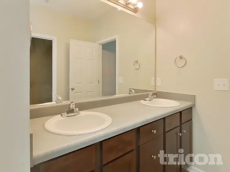 1184 Warm Spring Ct — Photo 9