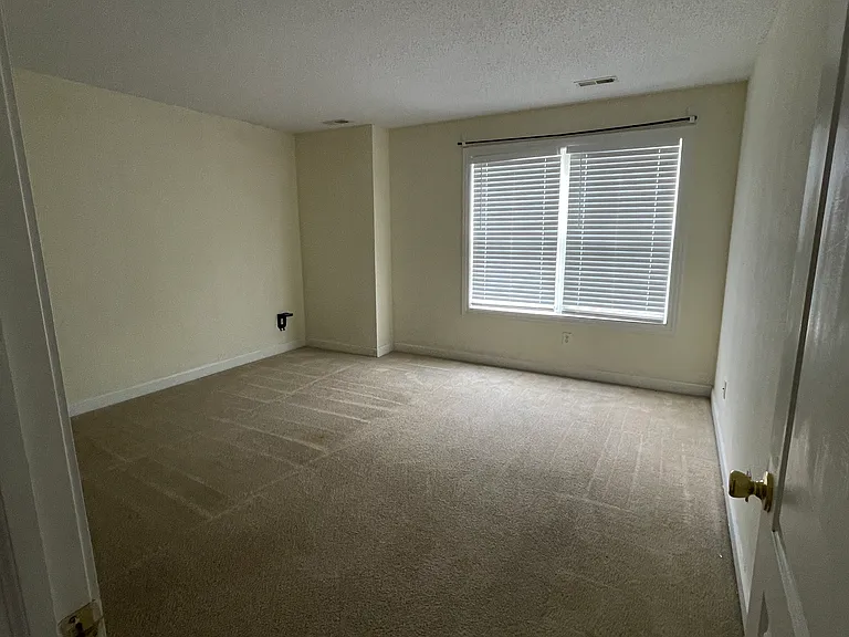 9532 Treyburn Green Way — Photo 18