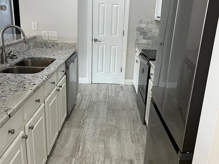 1945 Tara Ct #1 — Photo 7