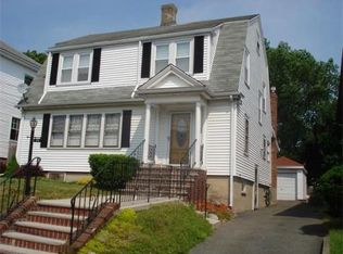 21 Janvrin Ave, Revere, MA 02151