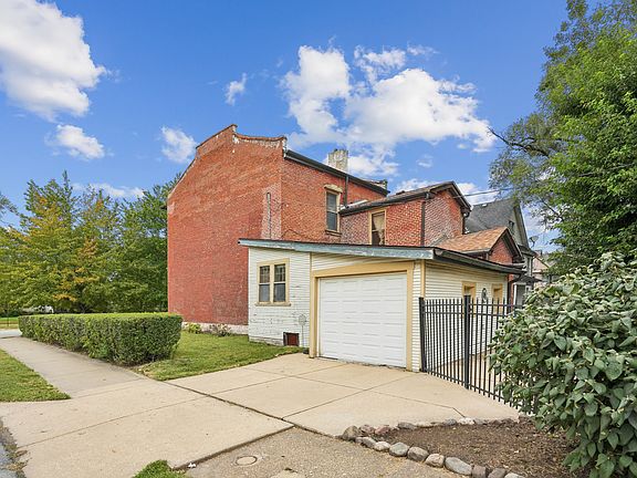 4th image of 625 23rd St