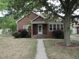 719 N 6th St, Chillicothe, IL 61523