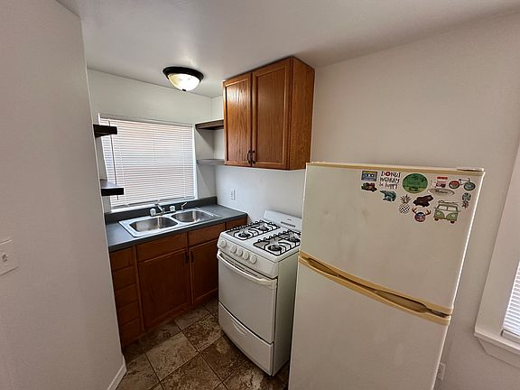 4th image of 746 Jenkins Ave #A