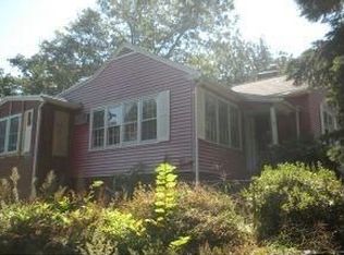 73 Chester Rd, Derry, NH 03038