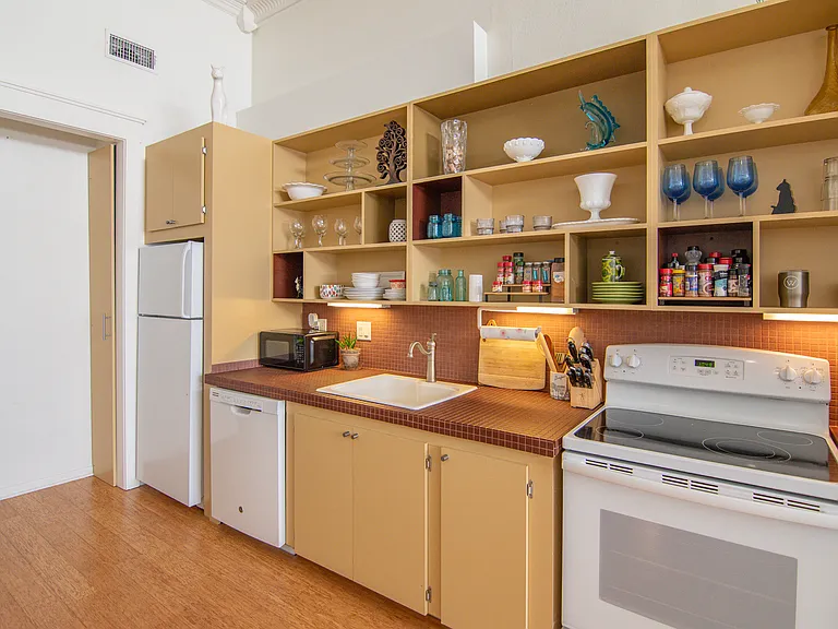 116 E Chandler St #1 — Photo 8