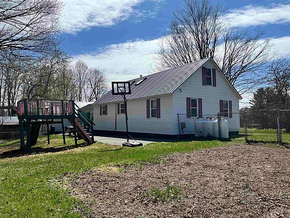 5th image of 119 Town Farm Road