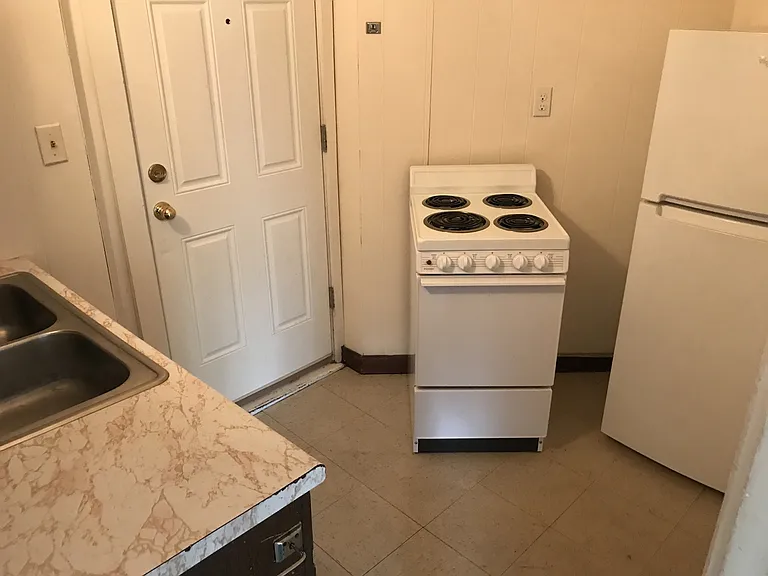 1507 Wilson Ave — Photo 6