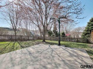 2611 N 150th Ave, Omaha, NE 68116