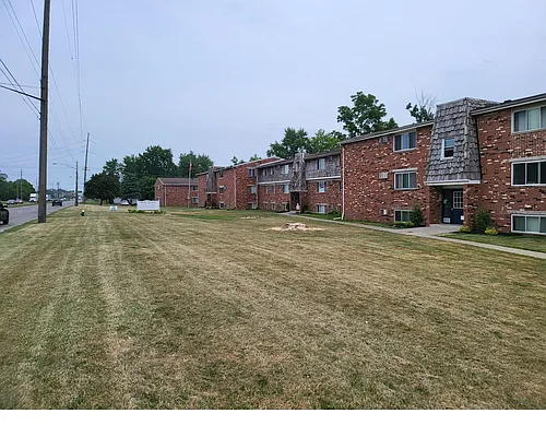 Foster Garden Apartments Photo 1