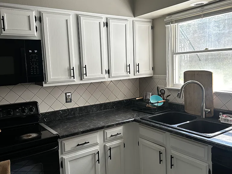 208 Assisiview Ct — Photo 4