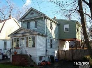 77 Cochran Pl, Valley Stream, NY 11581