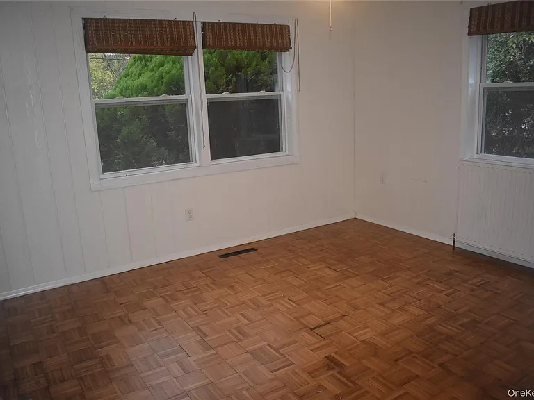 53 Magnolia Dr — Photo 17