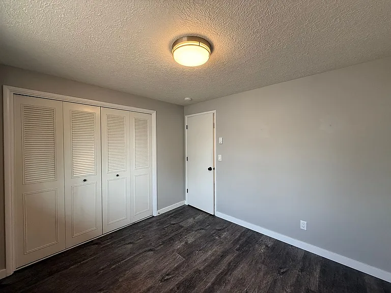 640 Lincoln Ave — Photo 16
