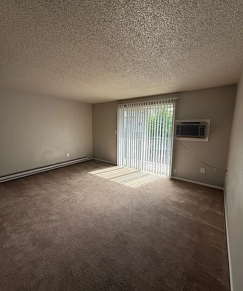 1310 W 6th Ave — Photo 2