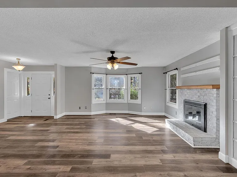 107 Dockside Dr — Photo 17