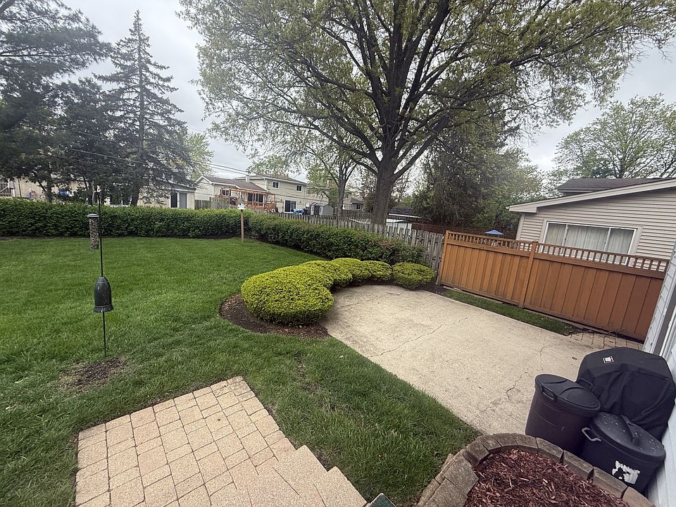 2nd image of 440 N Wesley Dr