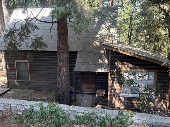 1029 Coulter Pine Rd, Crestline, CA 92325