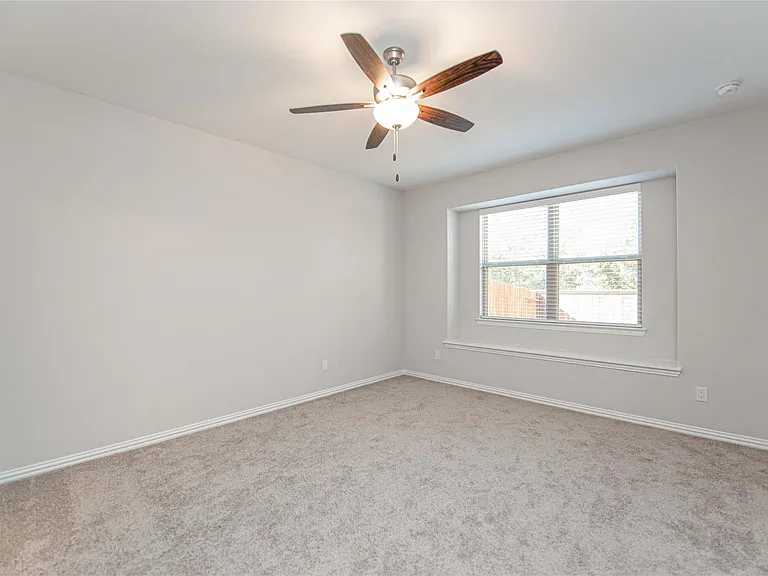 107 Silver Sky Ct — Photo 13