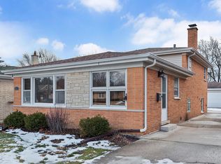 9023 29th St, Brookfield, IL 60513