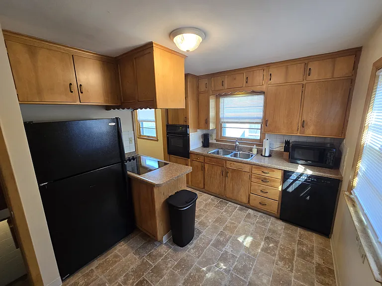 1818 D St #2 — Photo 17