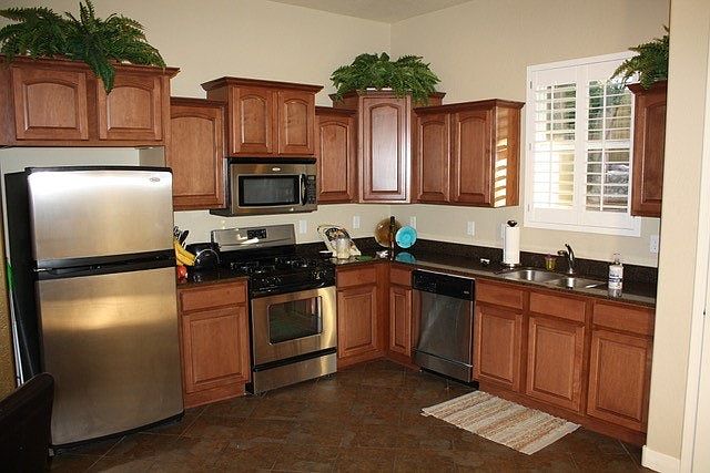 2nd image of 1029 E Sterling Ln