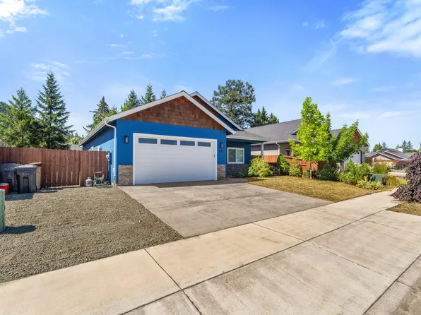 2113 SE Kayleigh Way, Grants Pass, OR 97526