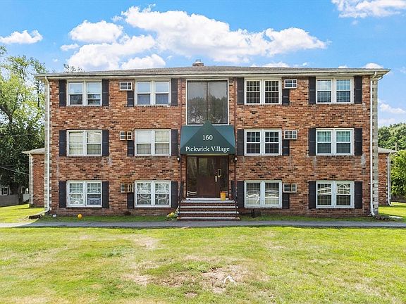 4th image of 160 Tyngsboro Rd #12C