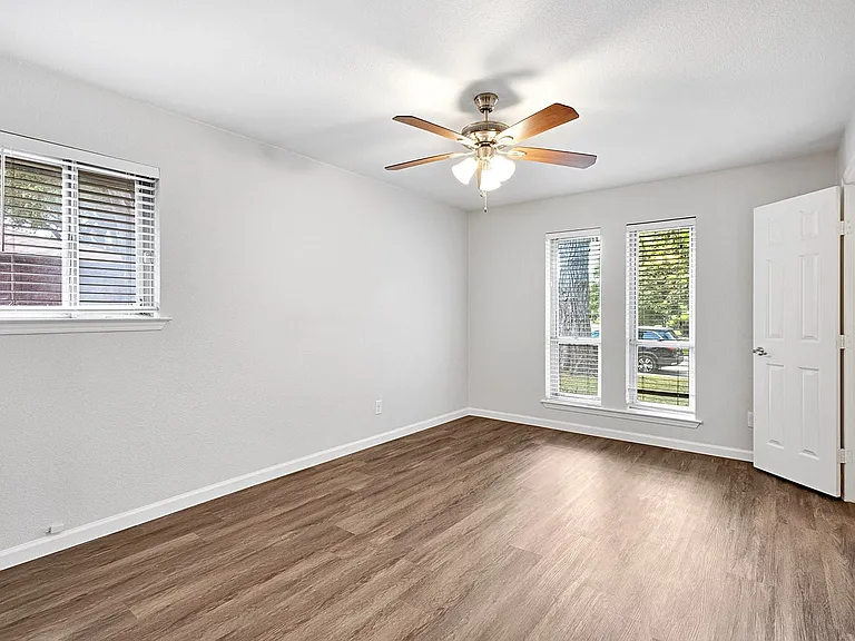 1316 Edgefield Dr — Photo 19