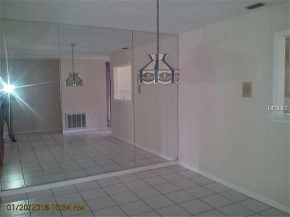 4th image of 13030 Sugar Creek Blvd