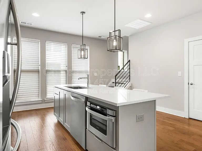 1575 Duckworth Ave — Photo 12
