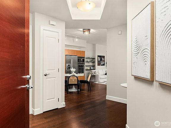 2nd image of 1920 4th Avenue #1509
