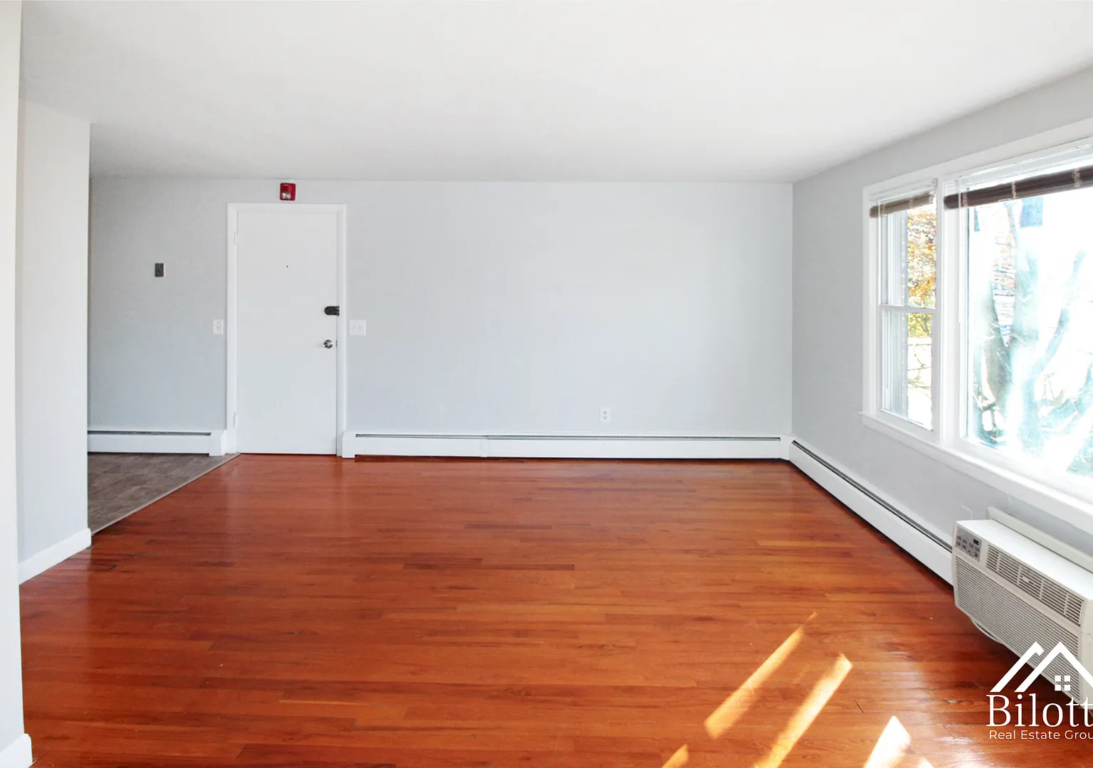 115 Bourne Ave — Photo 3