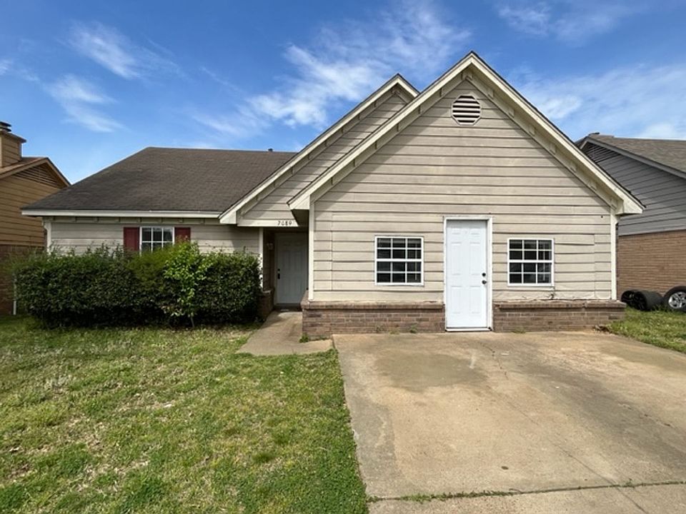 1st image of 7089 Foxhall Dr
