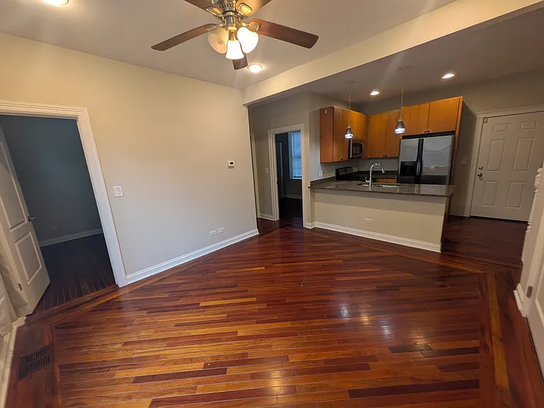 4321 1/2 N Tripp Ave #1W — Photo 5