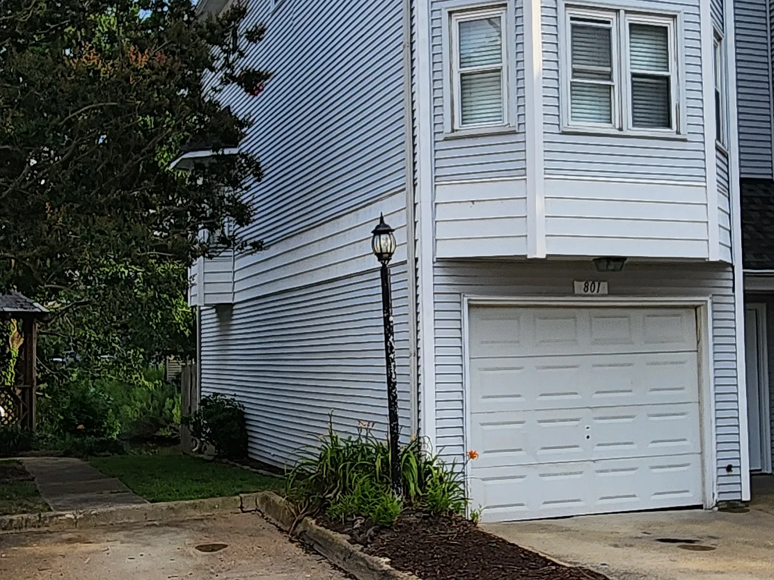 801 Baltic Walk — Photo 1