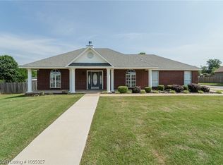 1200 Ruby Cir, Van Buren, AR 72956