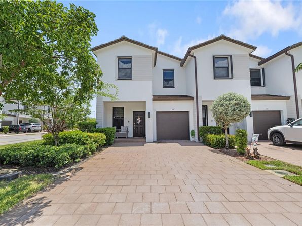 147 SW 185th Way #147