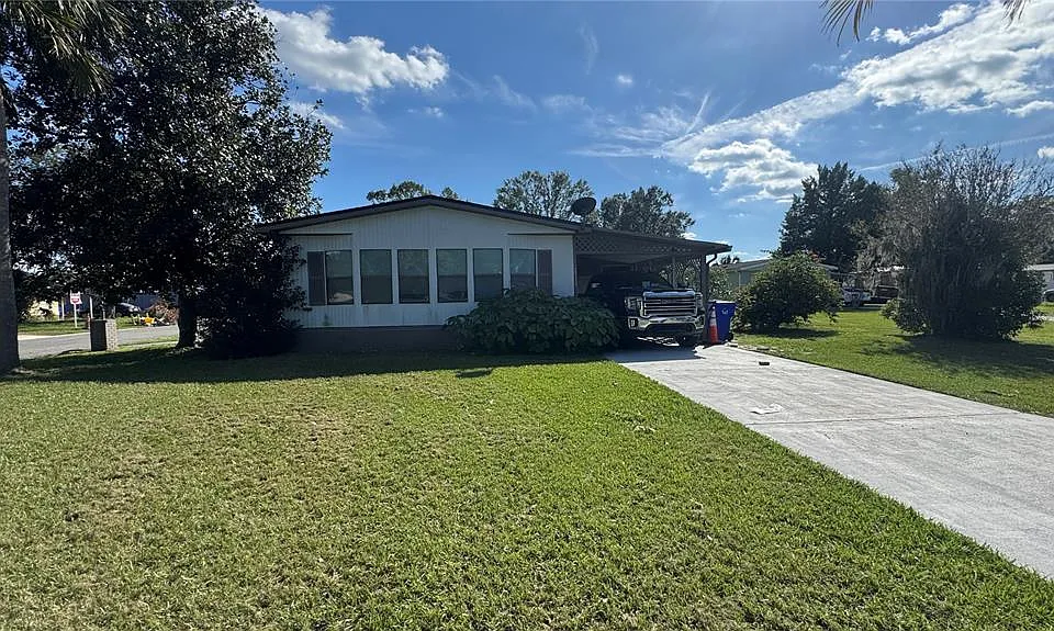 2310 Lakota Ln