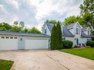 412 S State St, Markleville, IN 46056