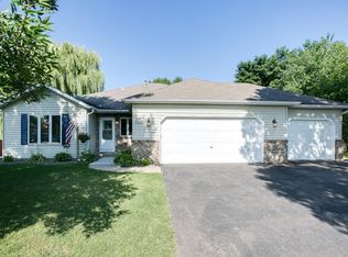 3611 Gershwin Ct N, Oakdale, MN 55128