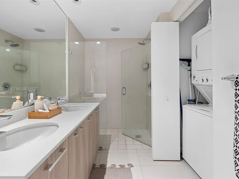 501 NE 31st St #1503 — Photo 21