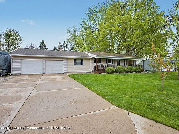 2nd image of 15393 Yorkleigh Dr