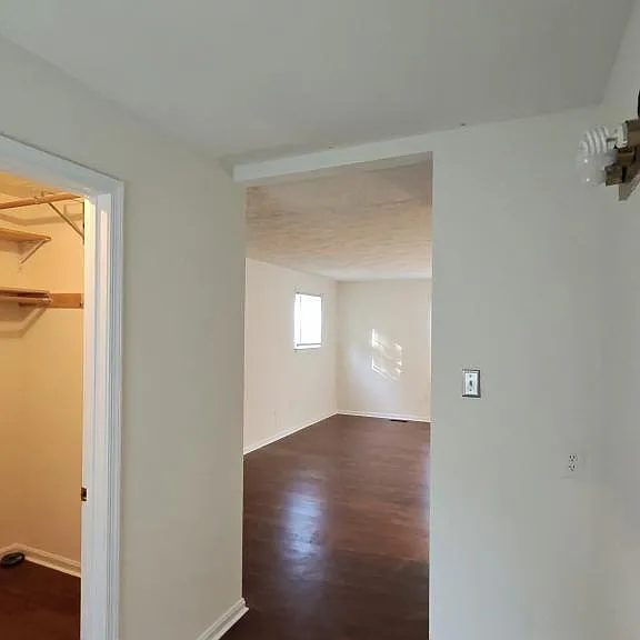 8801 Dangerfield Ct — Photo 25