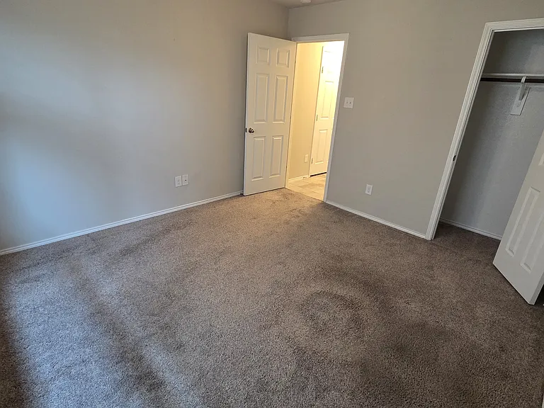 7504 Boat Wind Rd — Photo 6