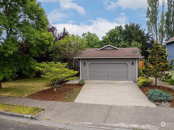 3rd image of 1926 24th Avenue Ct SE