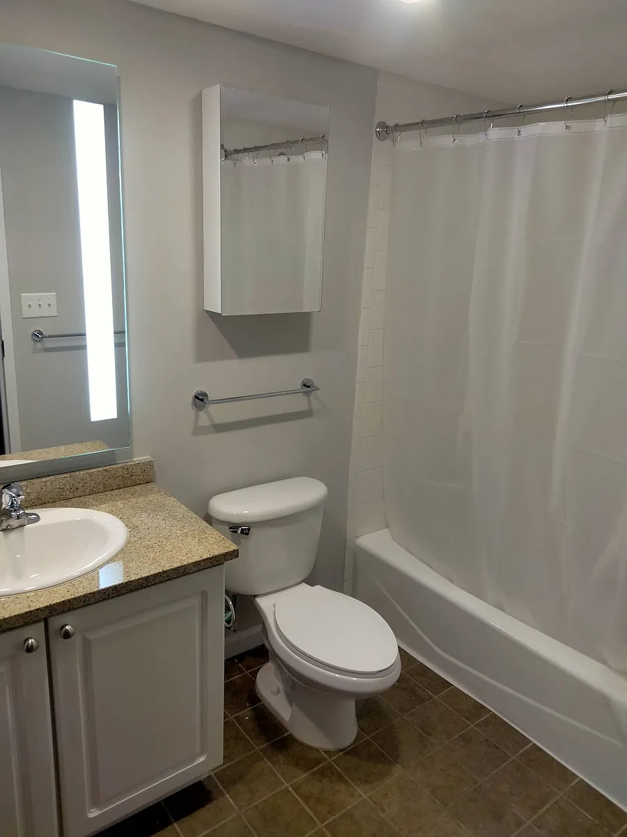 Building Photo - 52 Imlay St #1B