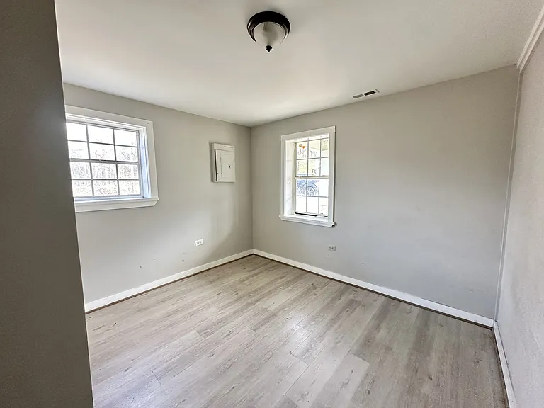 1812 Pittsburg Ave — Photo 4